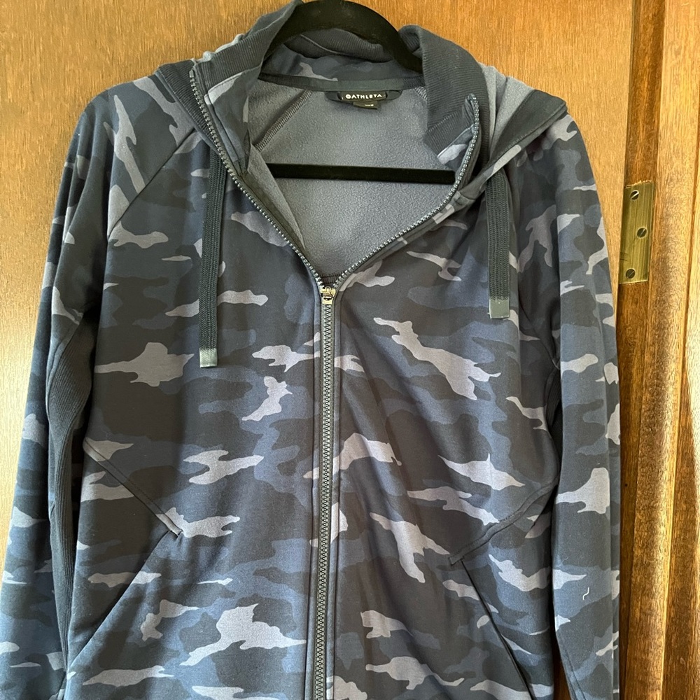 Athleta triumph hoodie